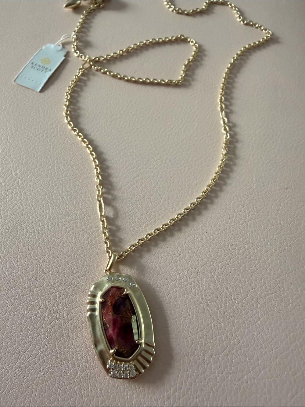 NWT Kendra Scott Gold Anna Long Pendant in Bronze Veined Maroon Jade